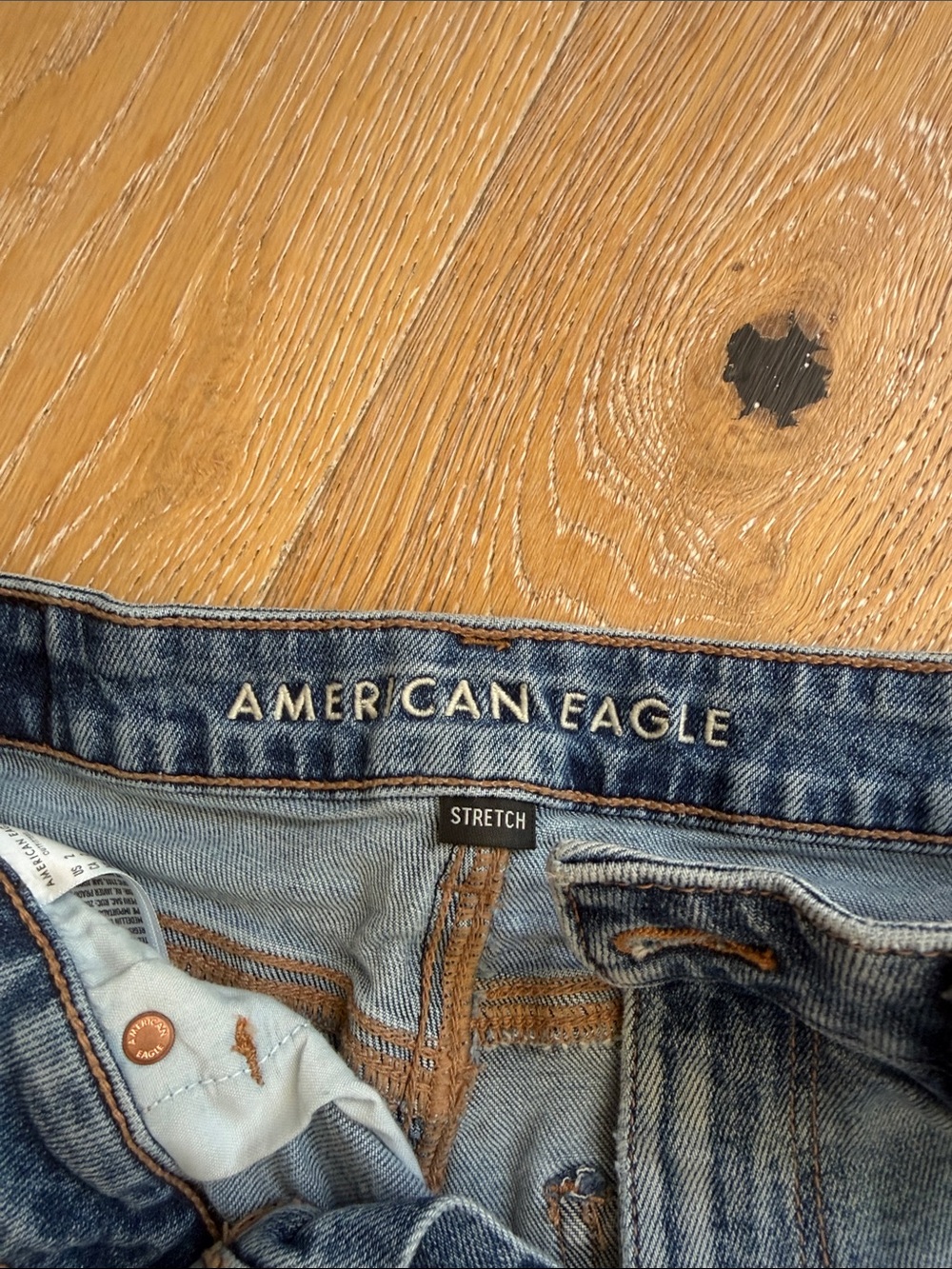 Women’s American Eagle Mom Shorts Size 2 - Picture 5 of 8
